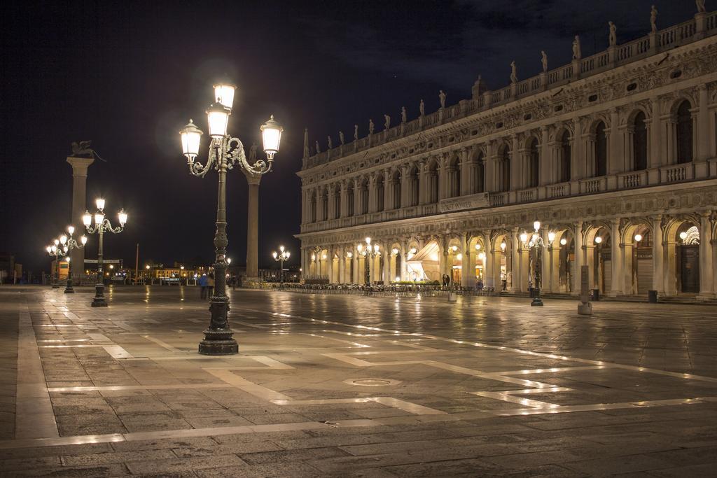 Apostoli Palace Venesia Bagian luar foto